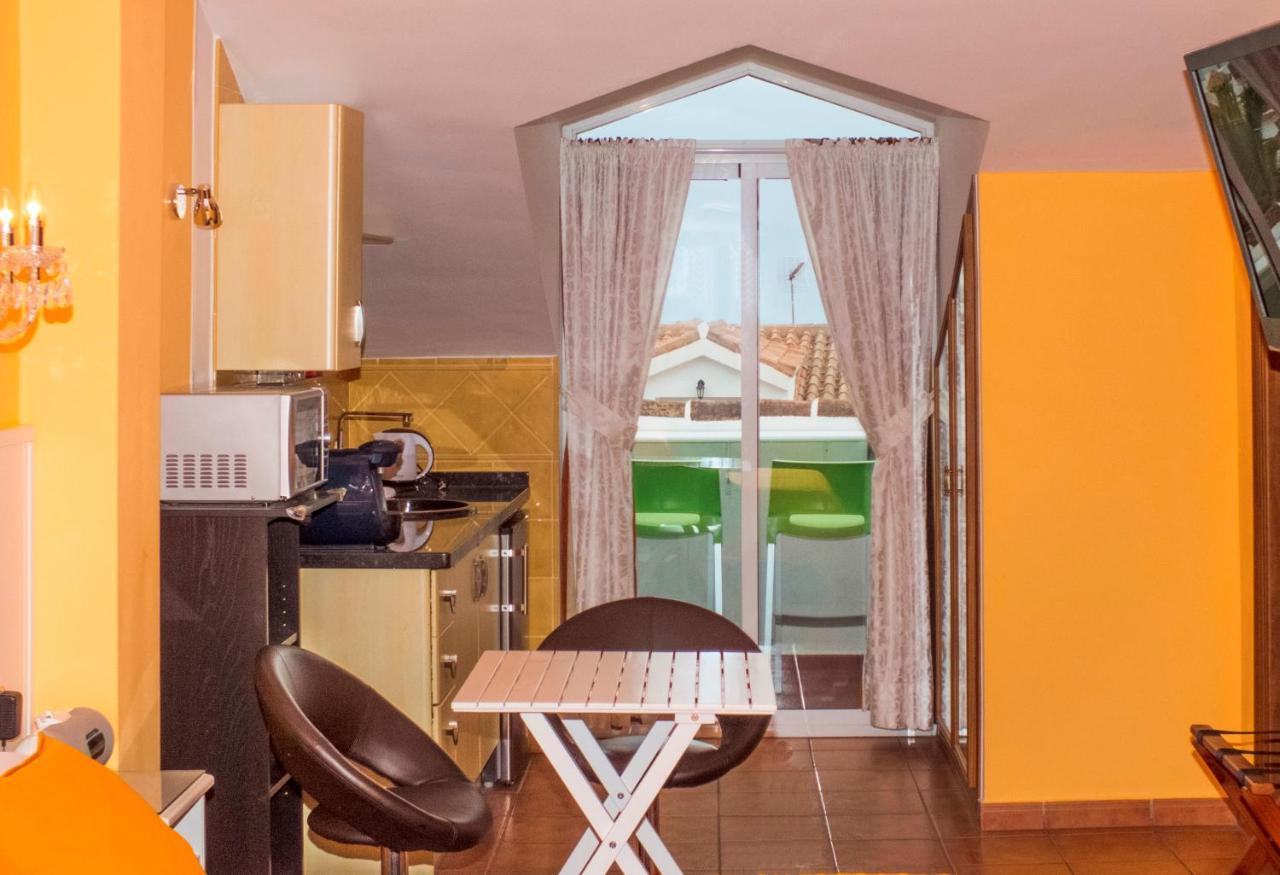 Boutique Hotel Pueblo เบนัลมาเดนา ภายนอก รูปภาพ